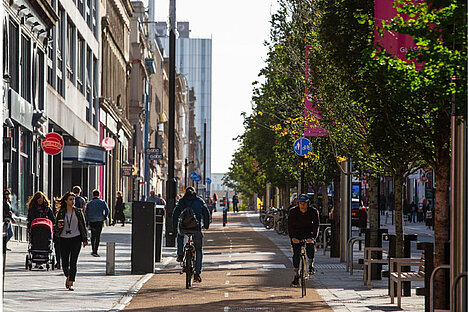 Straßen für alle – die neuen Alleen Glasgows